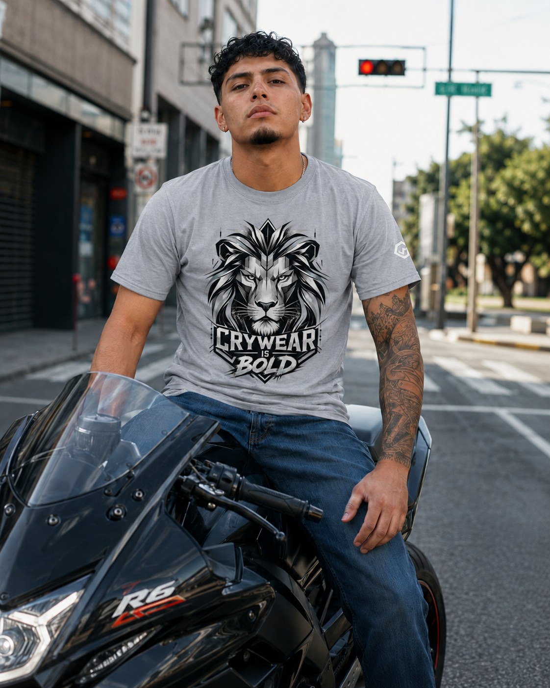 Fitted Premium Crywear Bold Tee