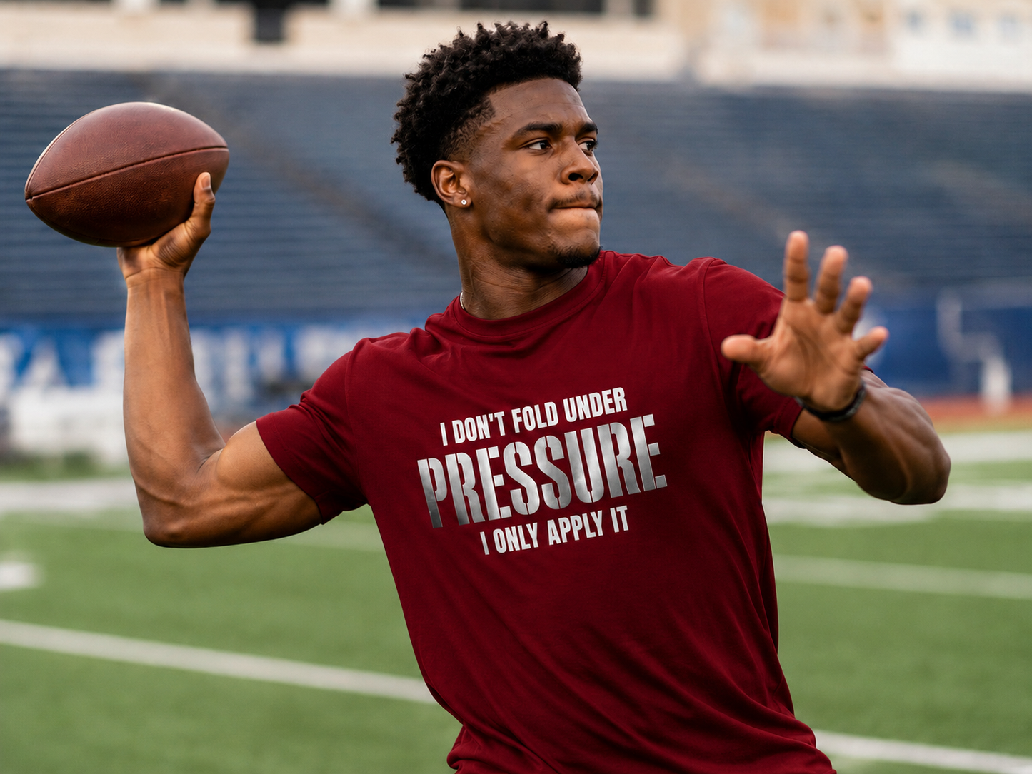 I Don’t Fold Under Pressure Men’s Premium Heavyweight Tee