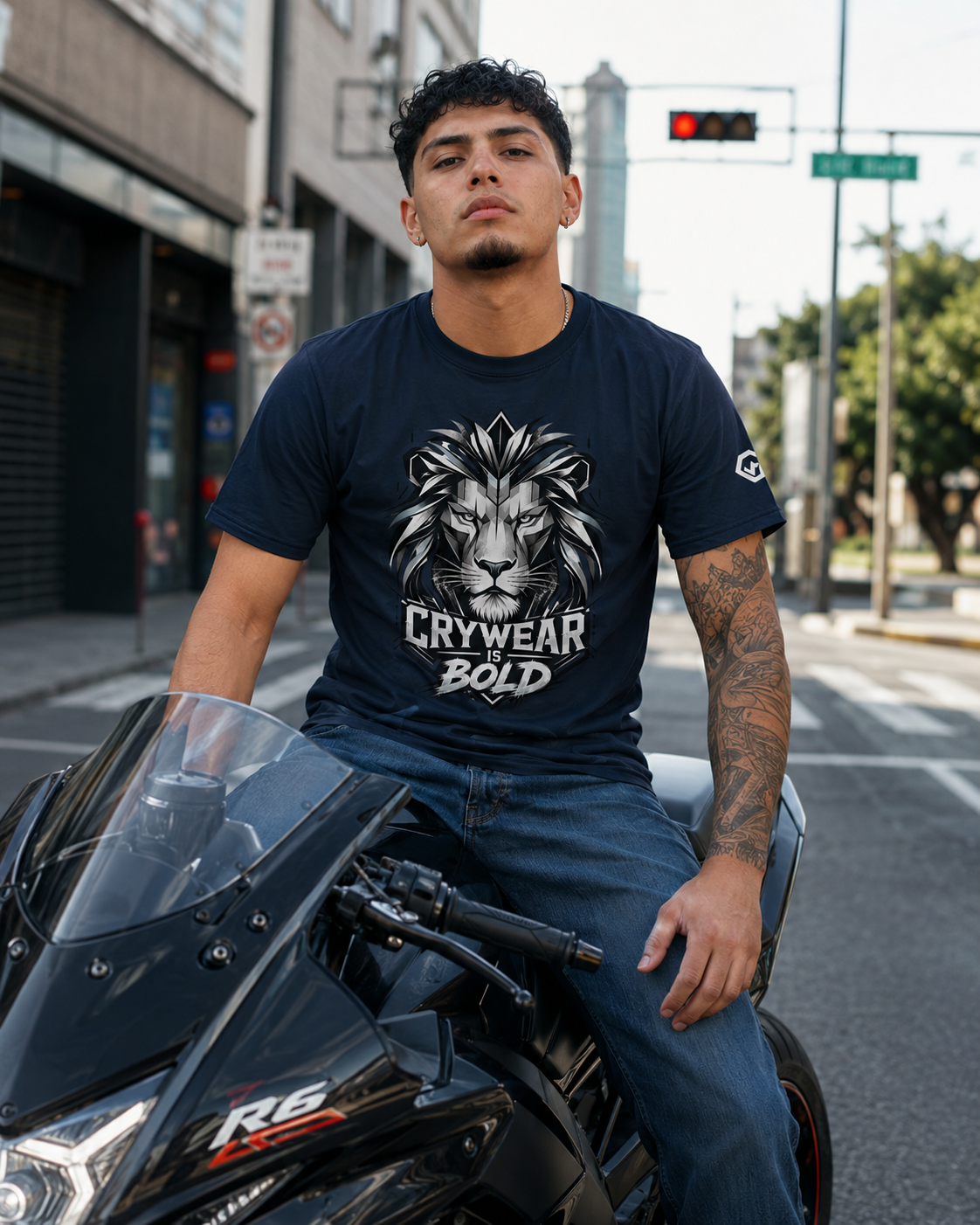 Fitted Premium Crywear Bold Tee