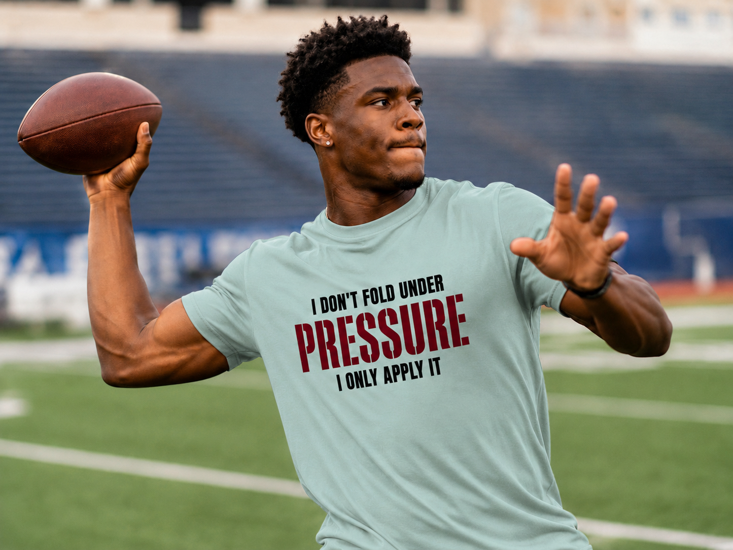 I Don’t Fold Under Pressure Men’s Premium Heavyweight Tee